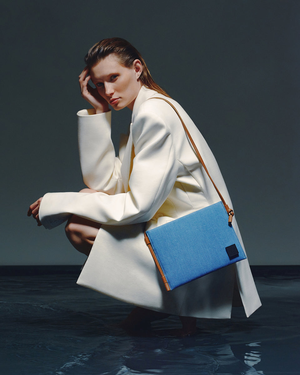 Folder Bag in light blue