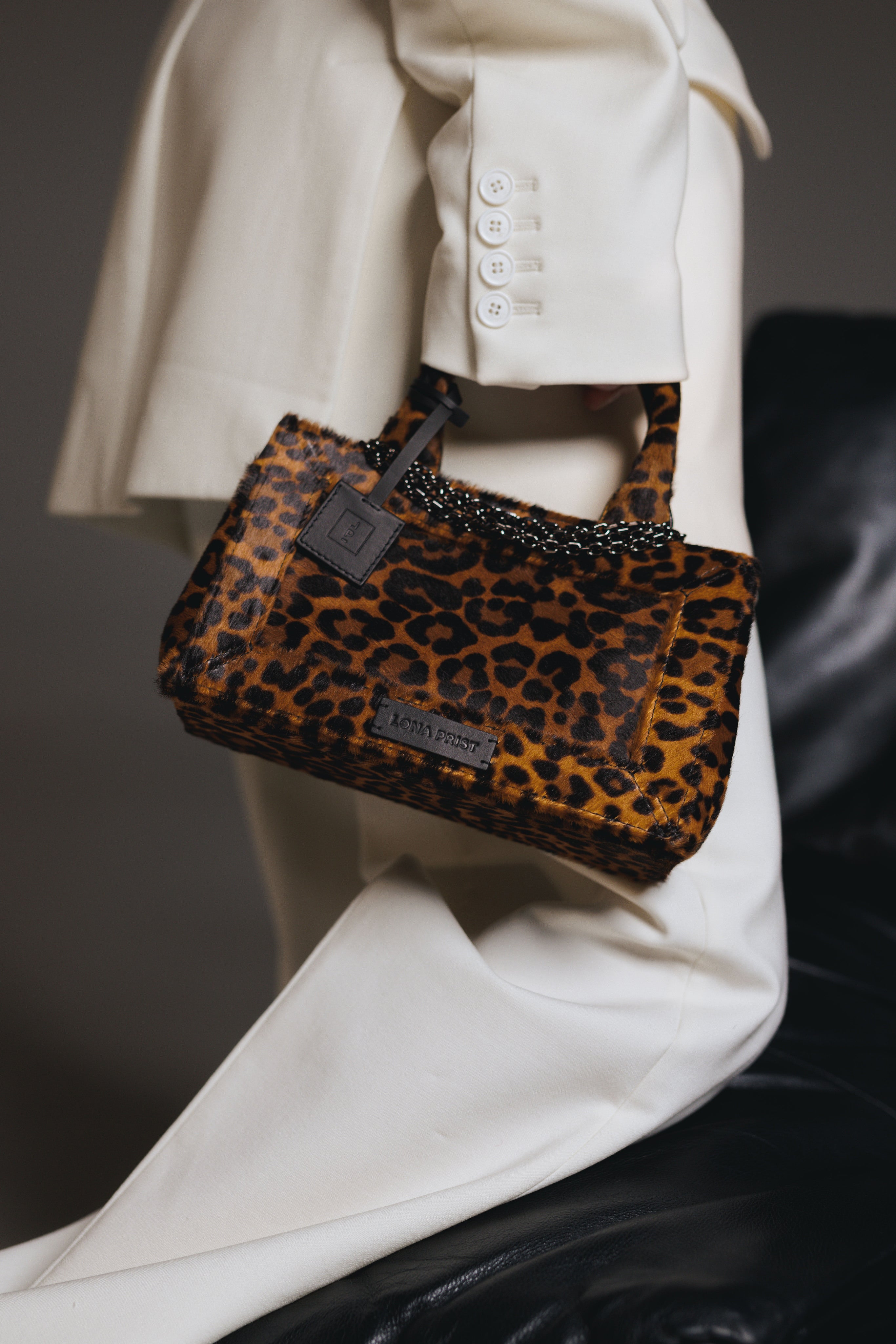 【NOTHING WRITTEN】Lizard post mini bag (Slate ivory) 2c1818b43bea6858f4700562a7c9bc